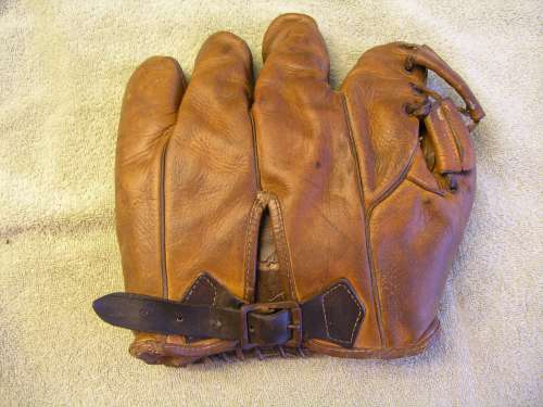 Chet Morgan Globe G53 Back Doug